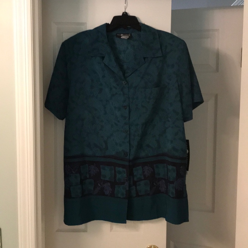 NWT Sag Harbor button up blouse